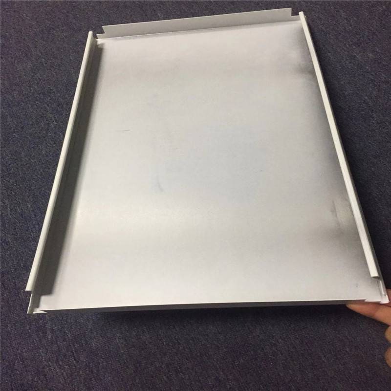 纯白斜边长条形铝扣条德普龙服务区6米长铝扣板批量供应