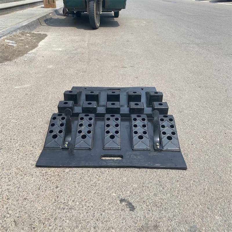 消防车辆配件过马路水带包护桥水带护桥木双槽型水带铺设过桥威固