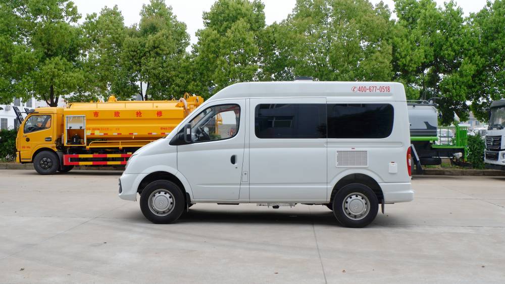 国六上汽大通v80旅居车厂家私人订制的厂家位置在哪里v80厂家批发价格