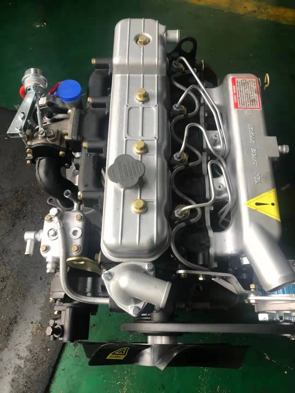 库存上柴d9d6114装载机发动机总成