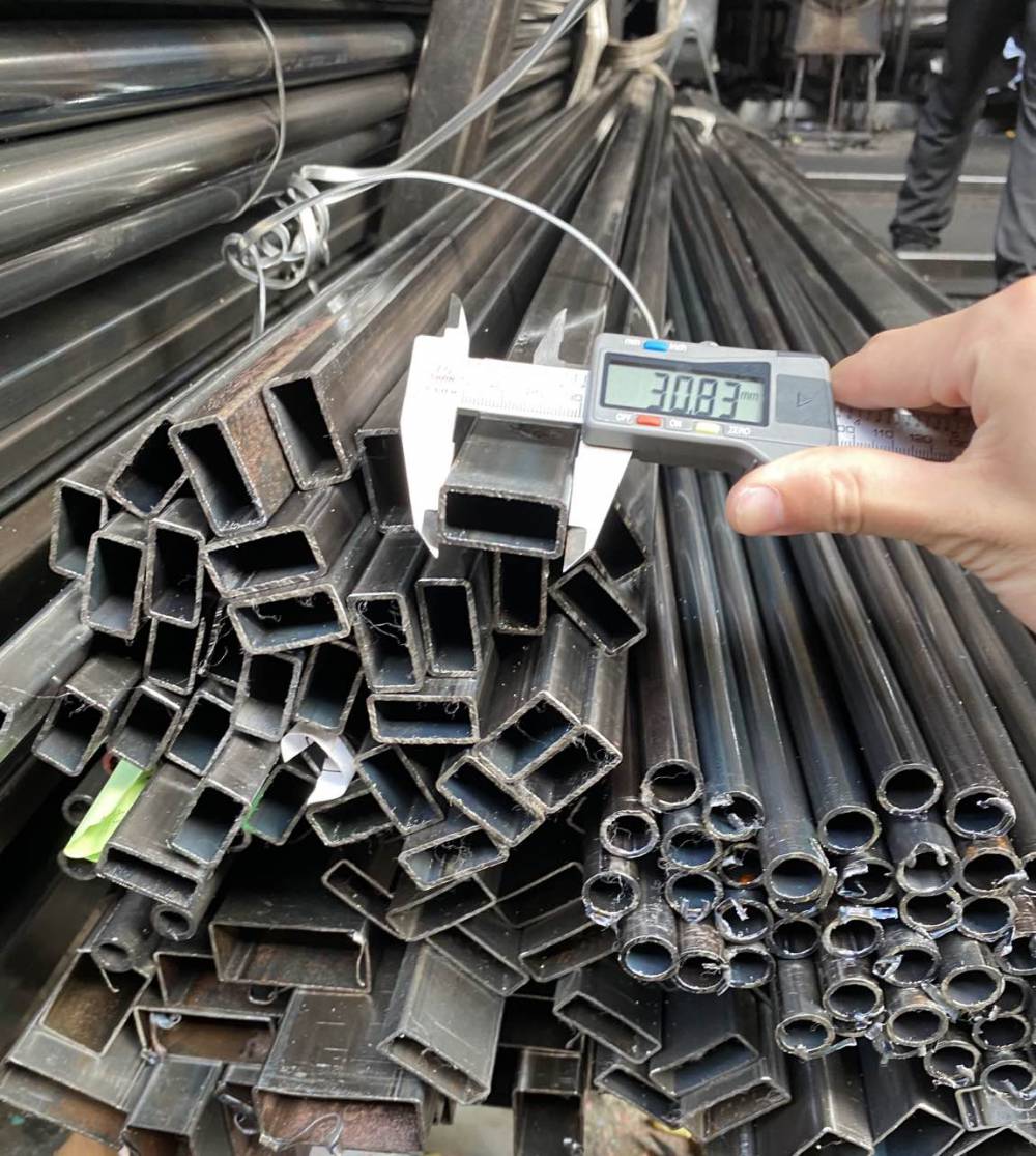 华南地区镀锌方管 钢管价格 q235b热镀锌方通 50*50方通批发