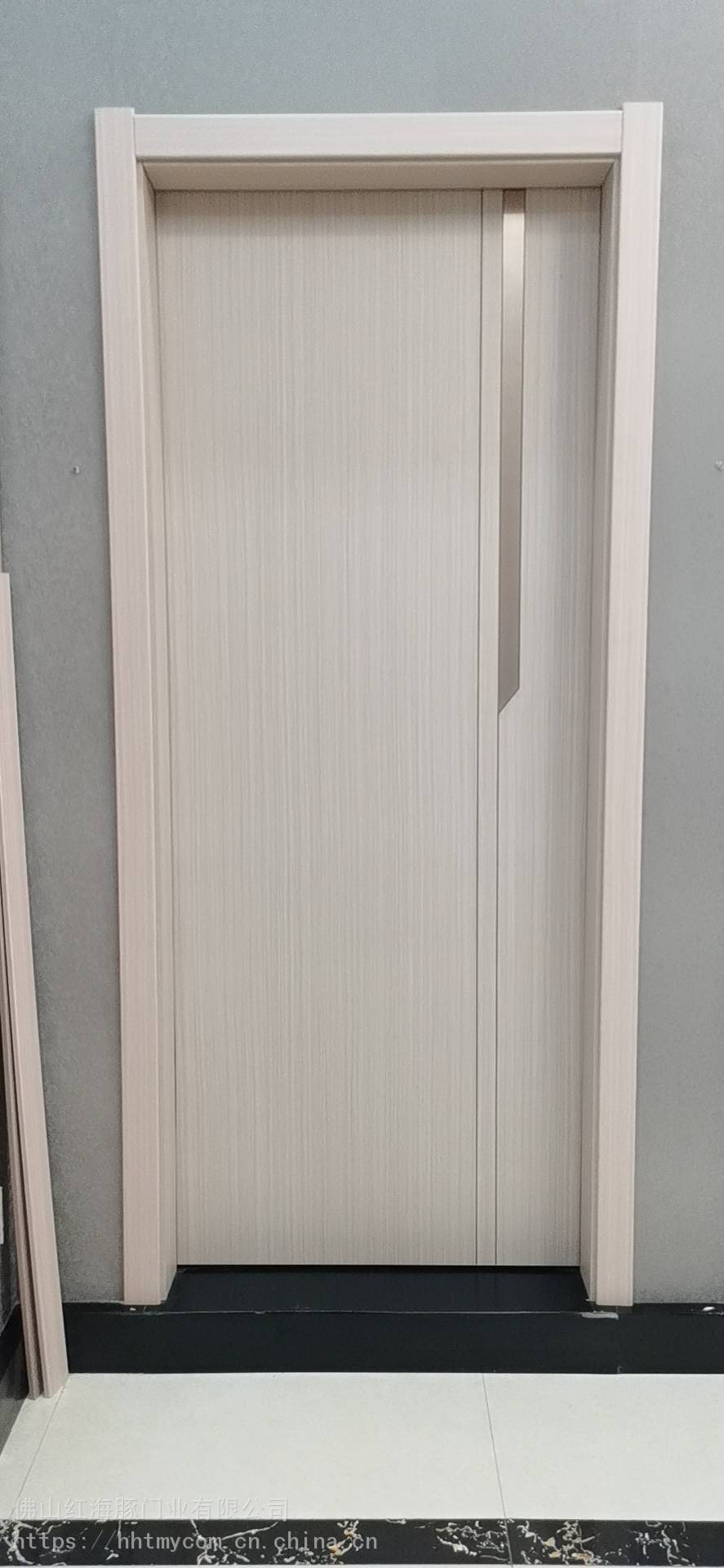 实木门夹板门复合门烤漆门生产厂家广东红海豚门厂