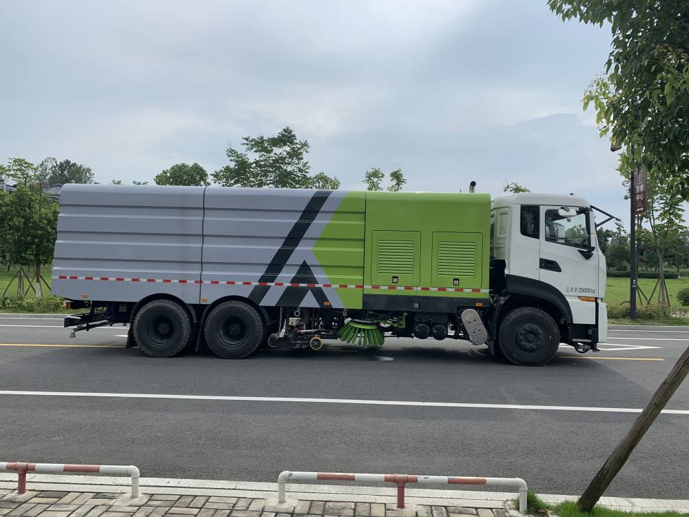 洗扫车
