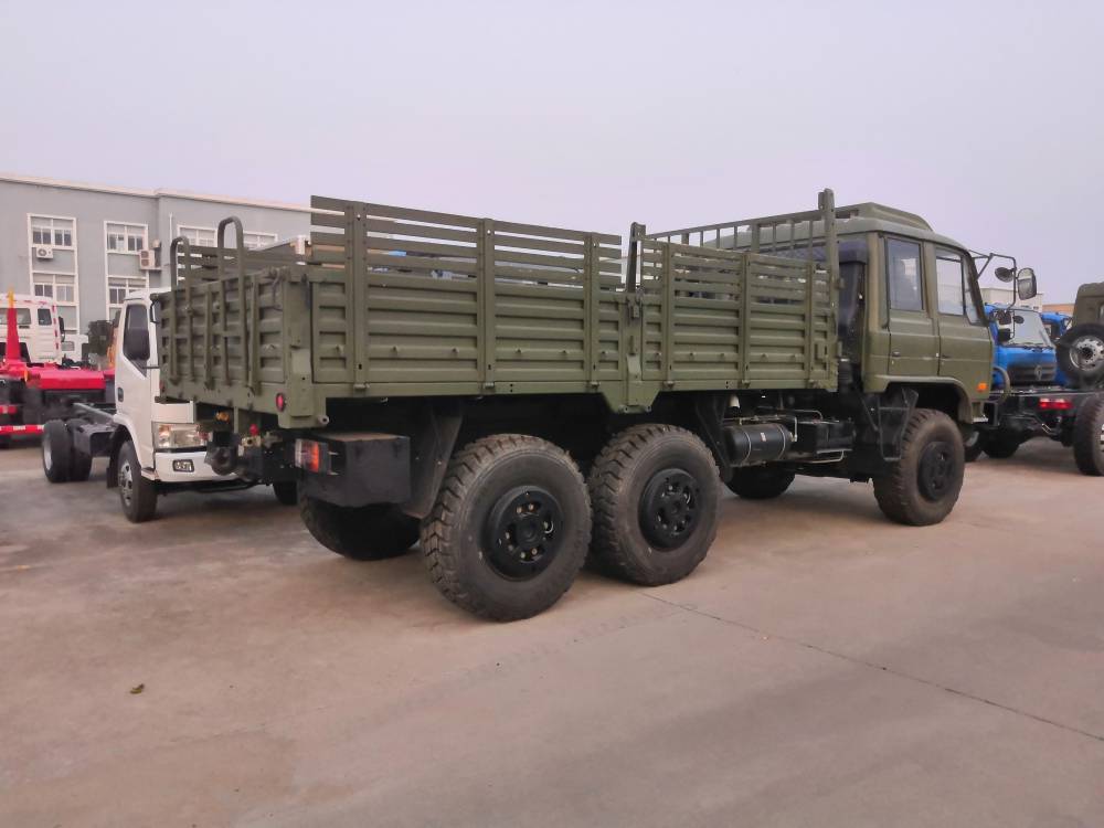 东风六驱6x6全地形越野卡车dfs5160tsml2型沙漠车