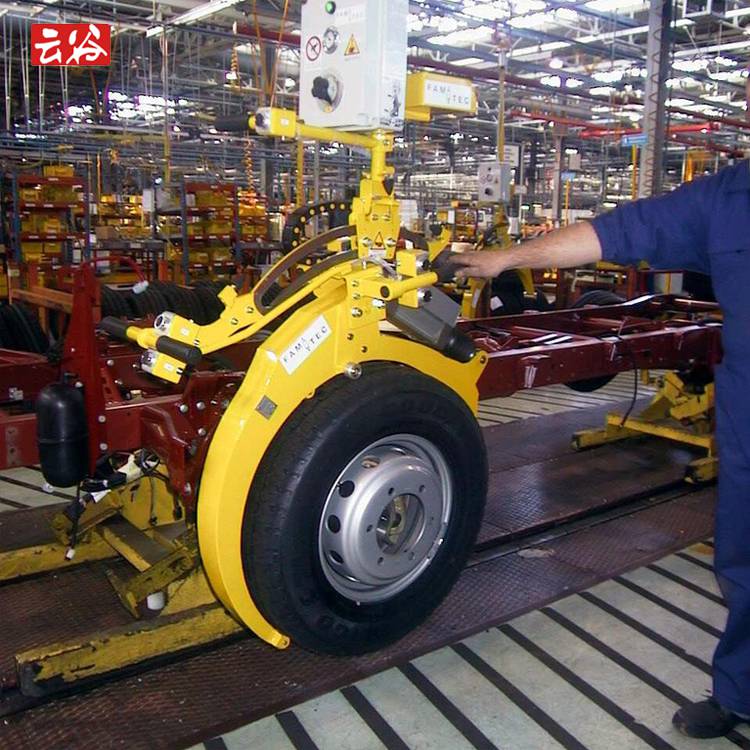 轮胎省力搬运助力机械手气动抱夹式手动机械手定制