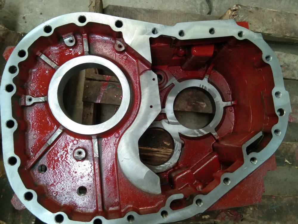 供应北方奔驰中桥主减壳3953504720