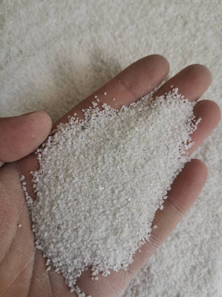 江苏天然石英砂草坪砂地面回填纯白色石英砂