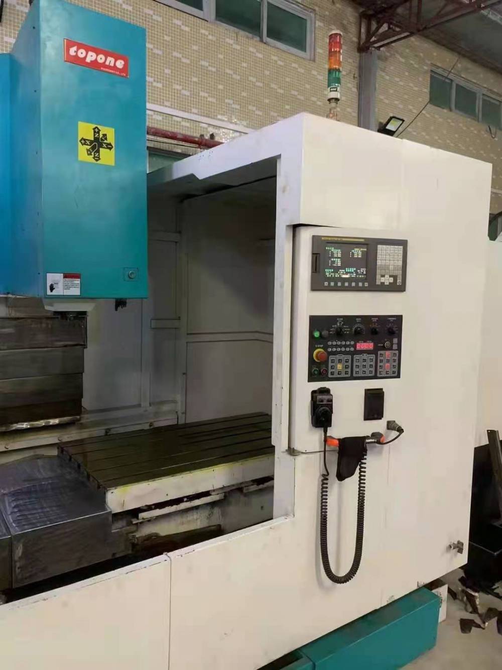 王东机床市场,购销国内外各种二手加工中心,数控车床,镗床,磨床,铣床