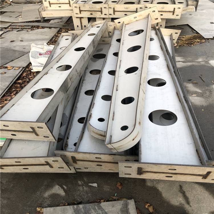 上海牛腿支架阳台挑梁报价