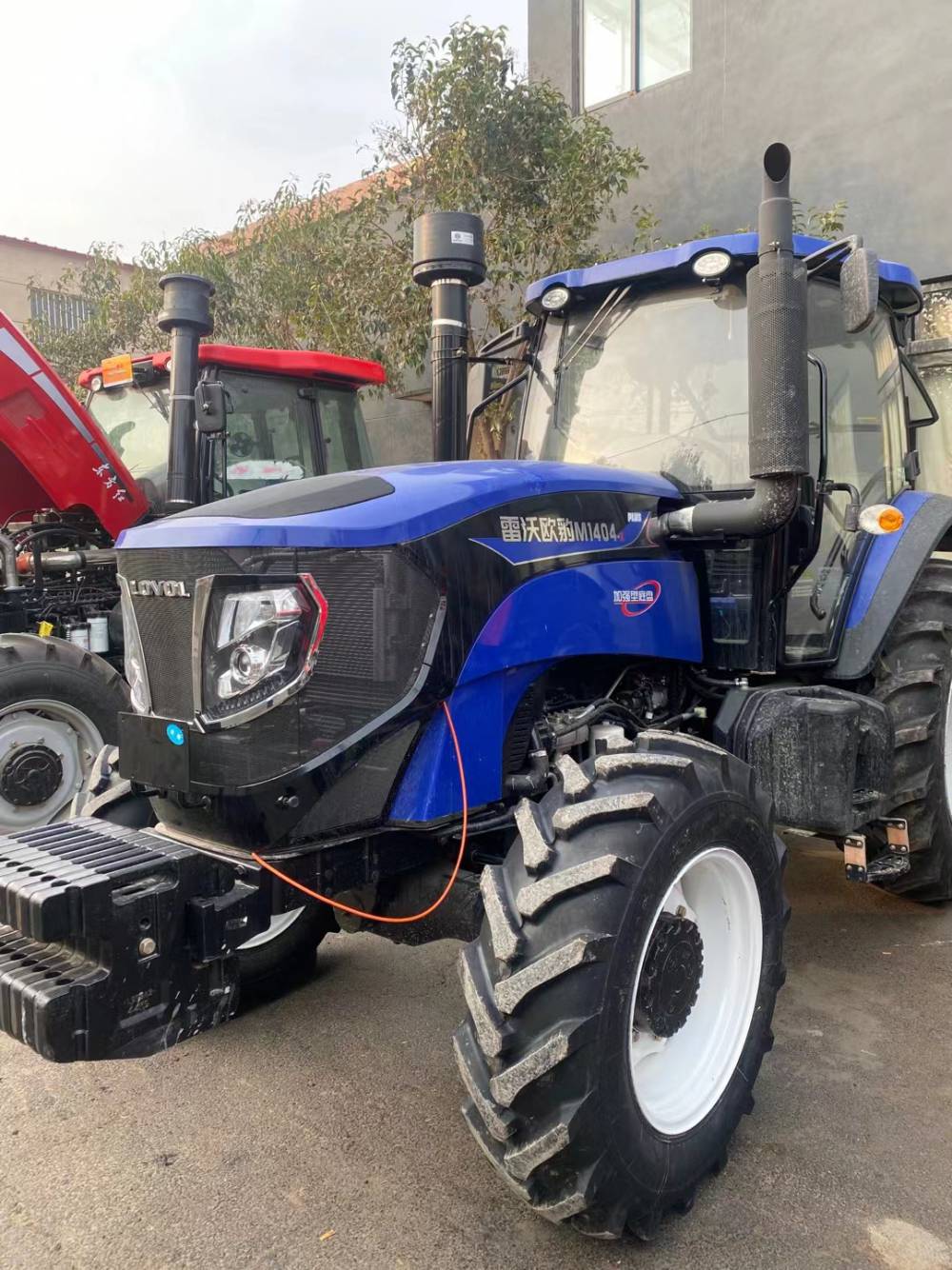 新车到货1804大型东方红发动机180马力微慢爬四轮拖拉机雷沃21046四轮