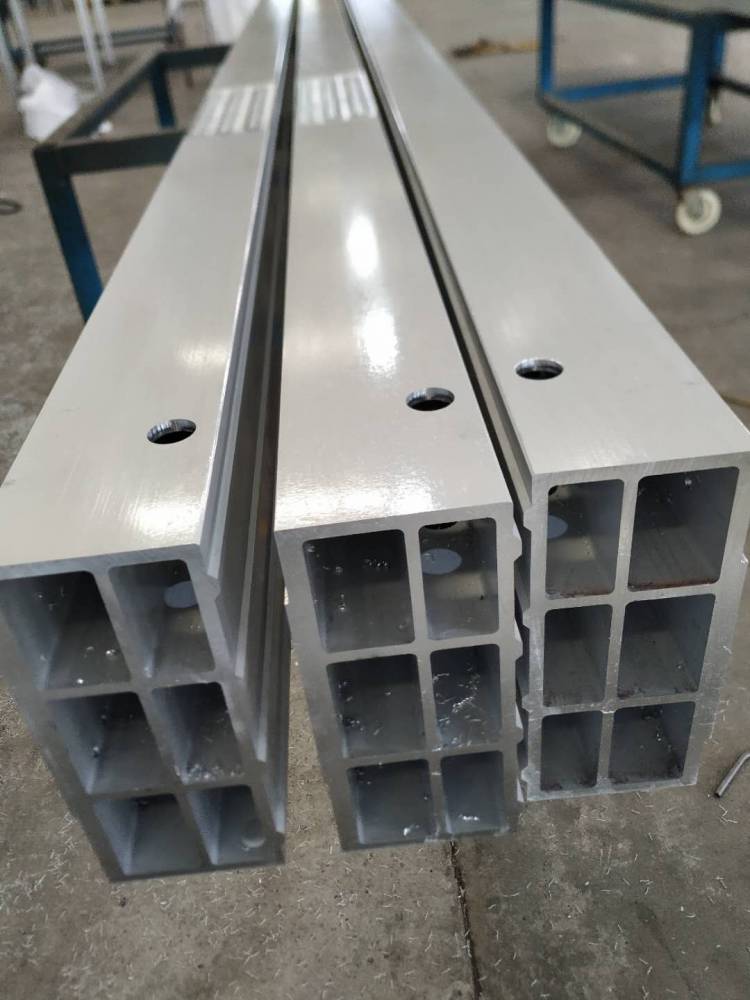 打印机大截面横梁南京铝型材横梁cnc深加工鸿发横梁生产厂家