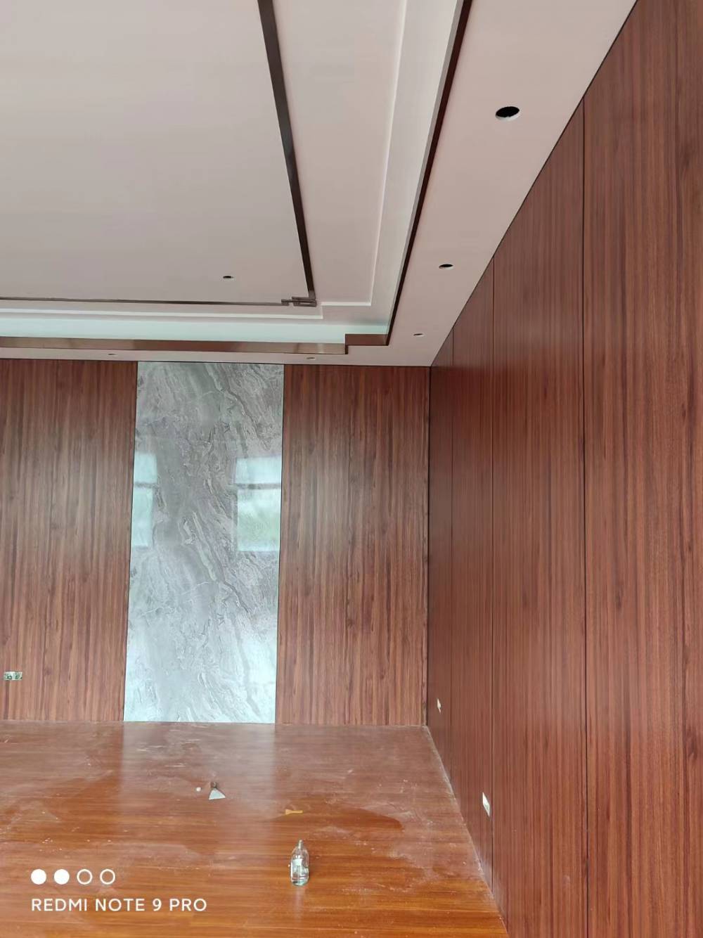 冰火板6mm防火板学校医院用纯色木饰面墙板临沂护墙板