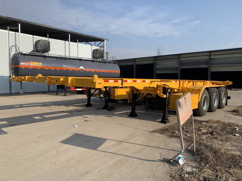 危险品集装箱骨架运输车20英尺30英尺40英尺危险品集装箱骨架运输半