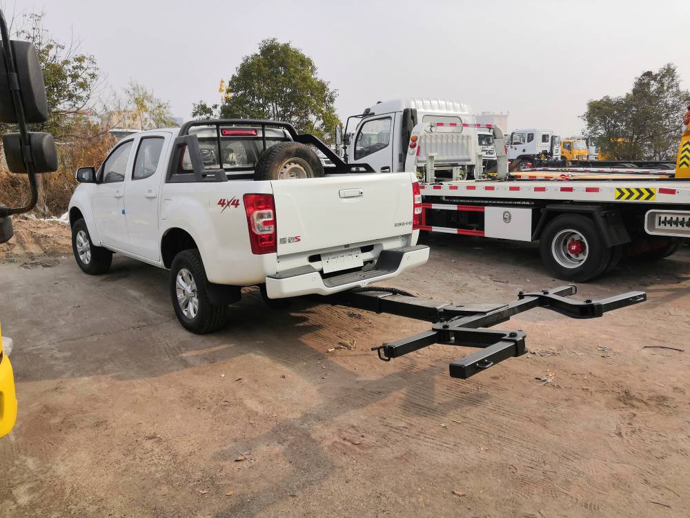 江铃四驱皮卡清障车厂家地库救援拖车