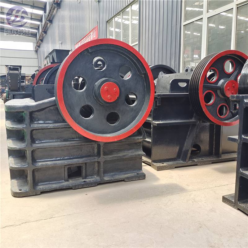 水利工程颚式破碎机矿石石灰石破石机工业石头打石机图片