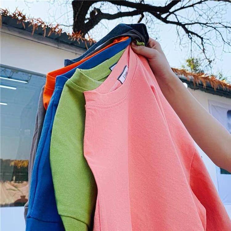 潮流大版T恤几元上衣广州白马服装批发城风垂感舒适吊带上衣女