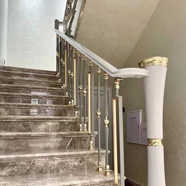 新中式铜艺楼梯扶手别墅沙金铜雕花护栏时尚铜艺栏杆溢升图片