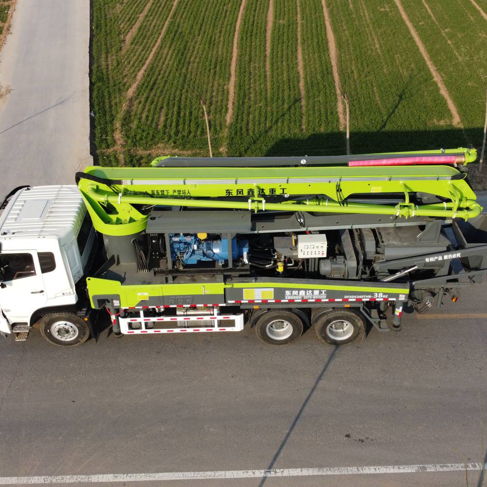 搅拌一体泵车多少钱小型水泥泵车搅拌输送泵车