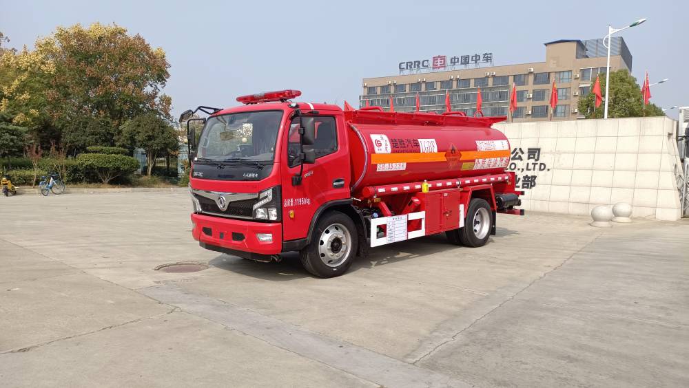 东风福瑞卡8吨消防油罐车85方楚胜牌消防加油车