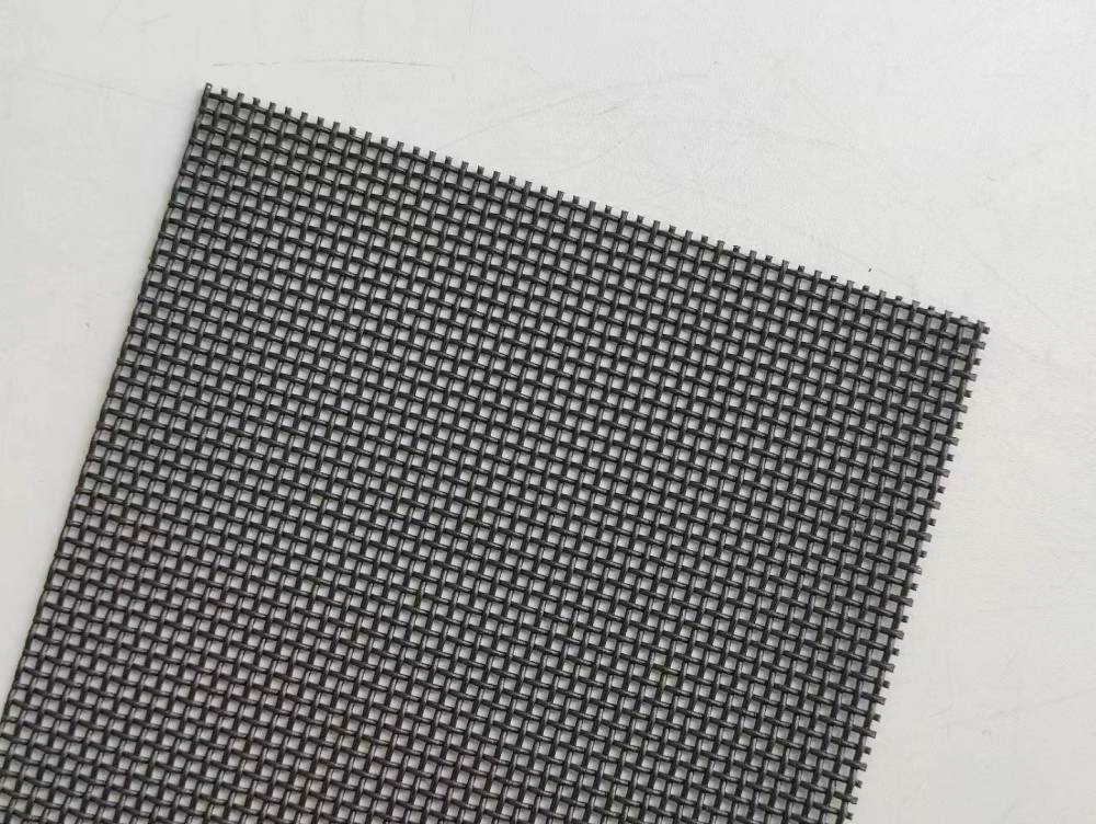 南京金刚网厂家主要生产304不锈钢金刚网高清网高透网不锈钢窗纱