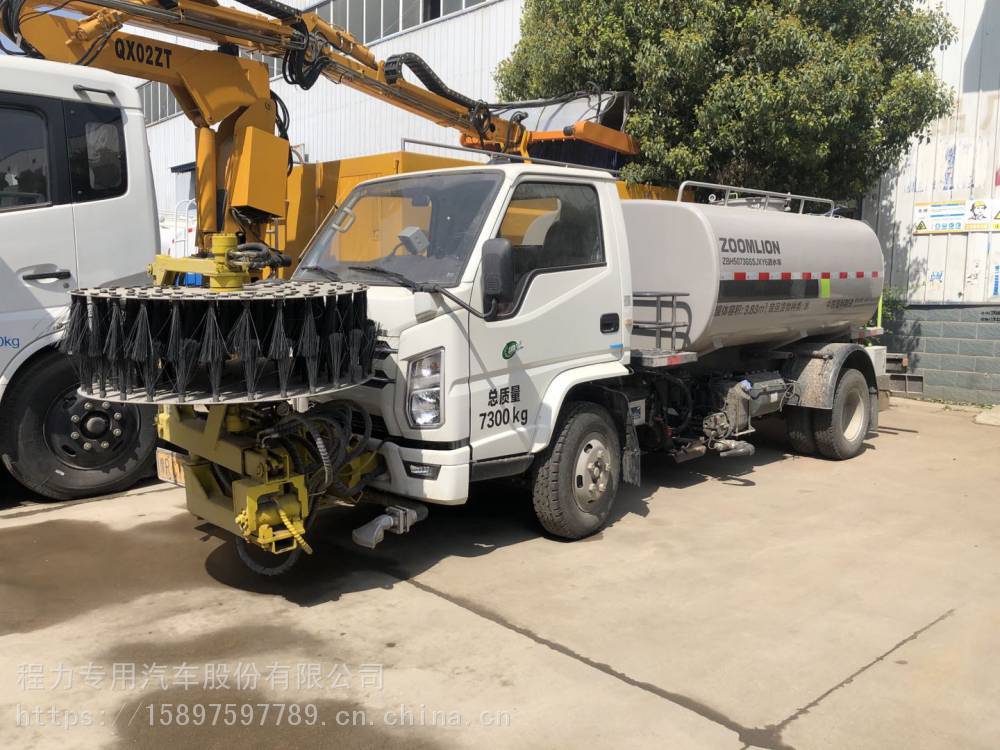 5吨双面城市护栏清洗车高速公路护栏清洗车多少钱一辆