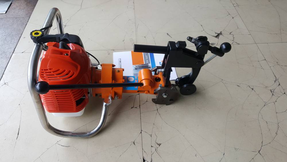 铁轨钻眼打孔机便携式轨道打孔机nzg31ii内燃钢轨钻孔机