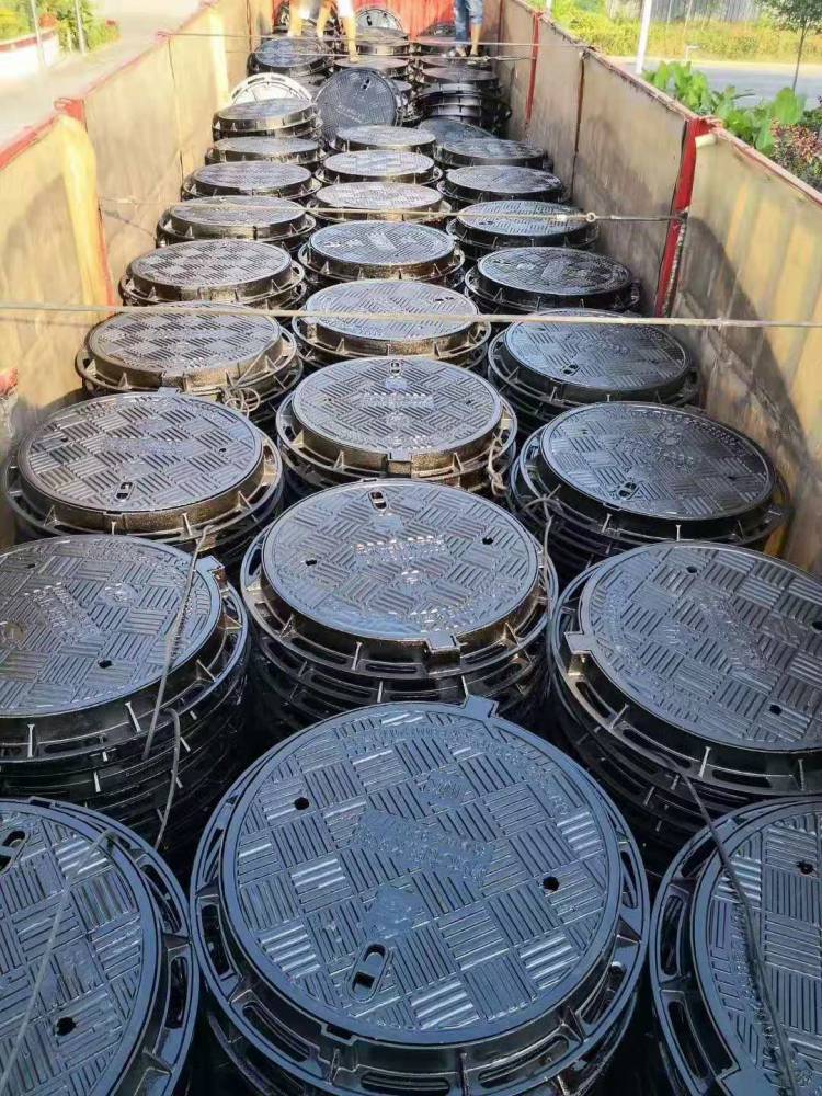 新兴球墨铸铁井盖重型400kn厂家加工定制