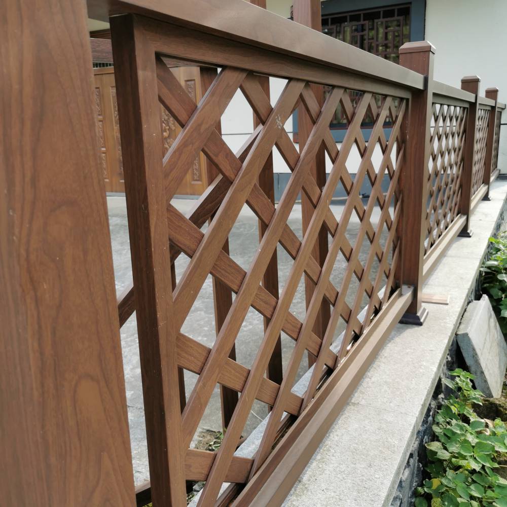 定制仿木纹铁艺栏杆栏杆铁艺铁艺栅栏