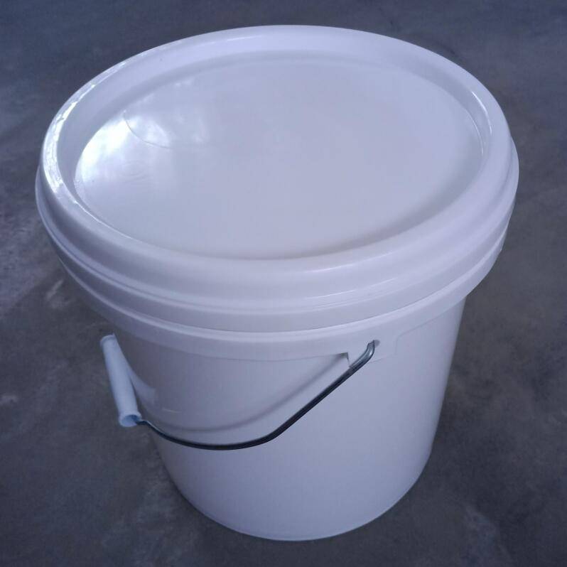 东营60升法兰塑料桶生产厂家带透气阀60l化工圆塑料桶