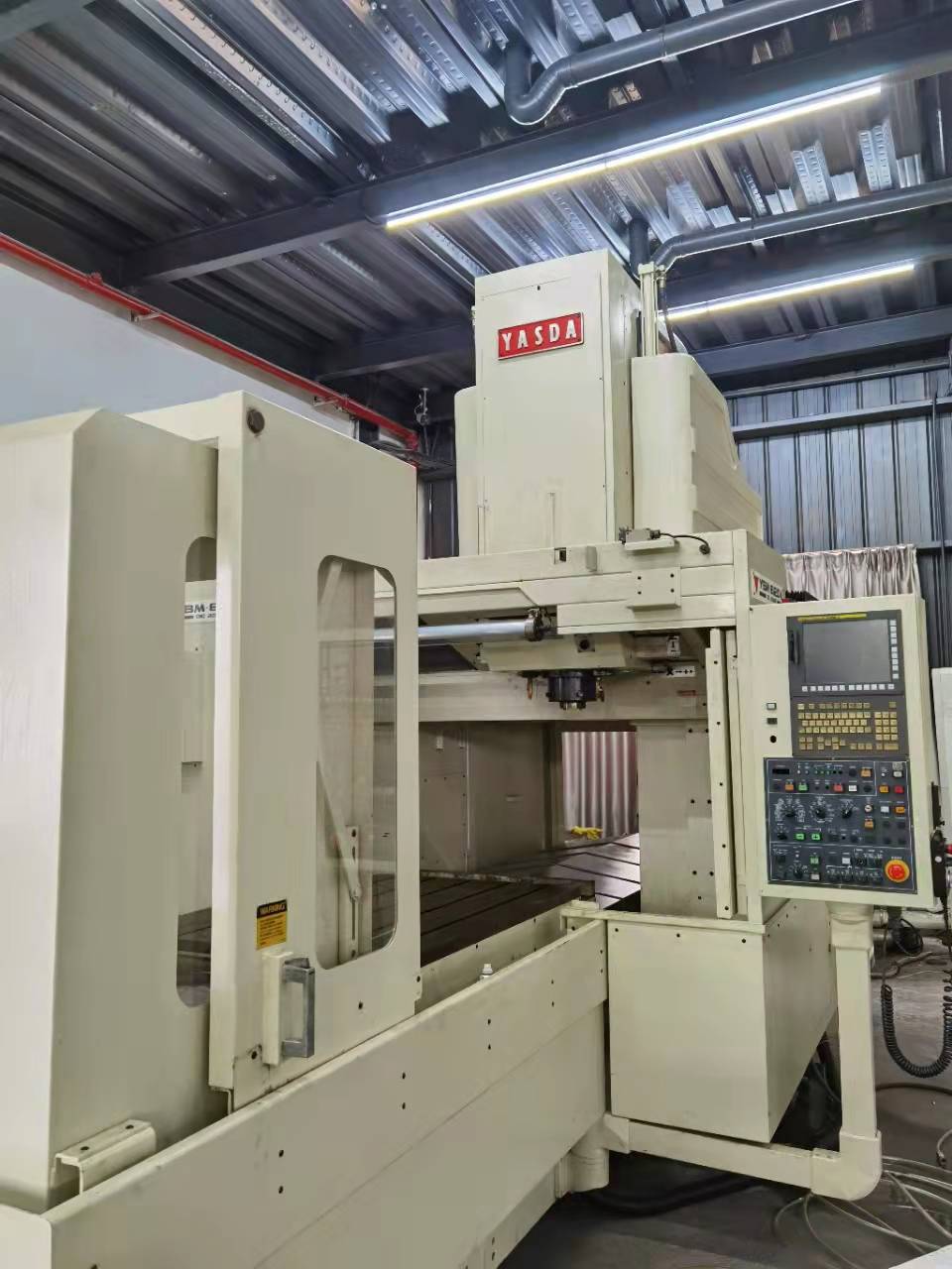 日本yasda安田8120加工中心座标镗铣床