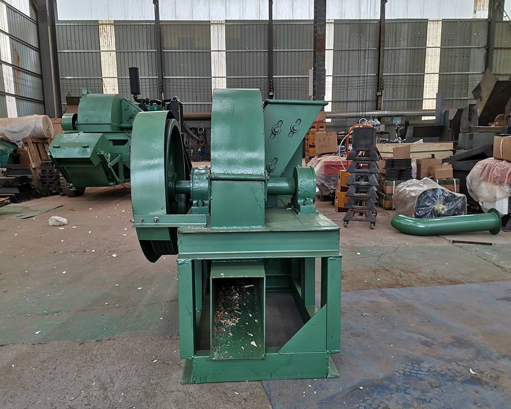 刨花粉碎机宠物垫窝刨花机多功能木材刨花机树枝木料刨花加工设备