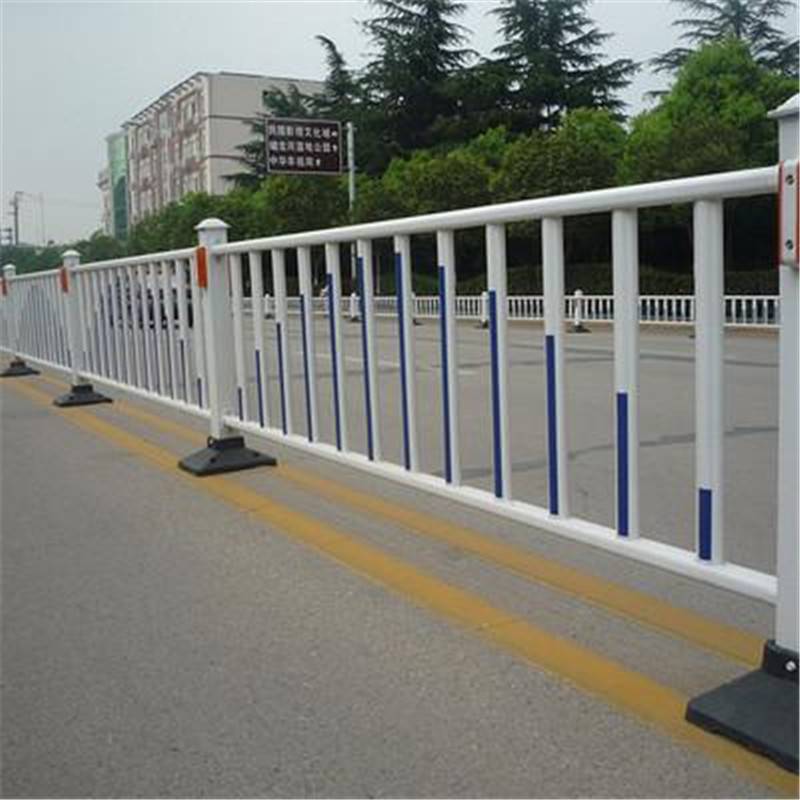 防撞道路护栏人行道护栏市政交通护栏图片