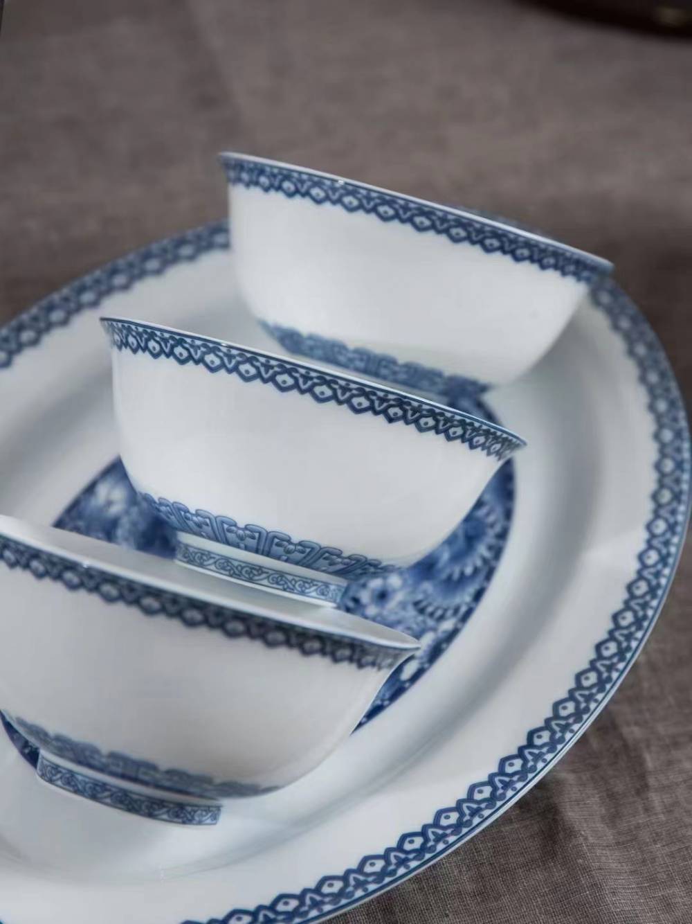 58头青花餐具景德镇高白瓷碗盘乔迁礼品中式古典陶瓷