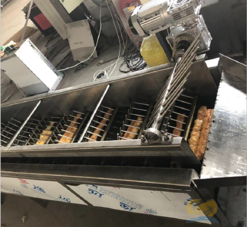 食品饮料 食品,饮料加工设备 炊事设备 厂家直销锦鹏全自动炸油条机