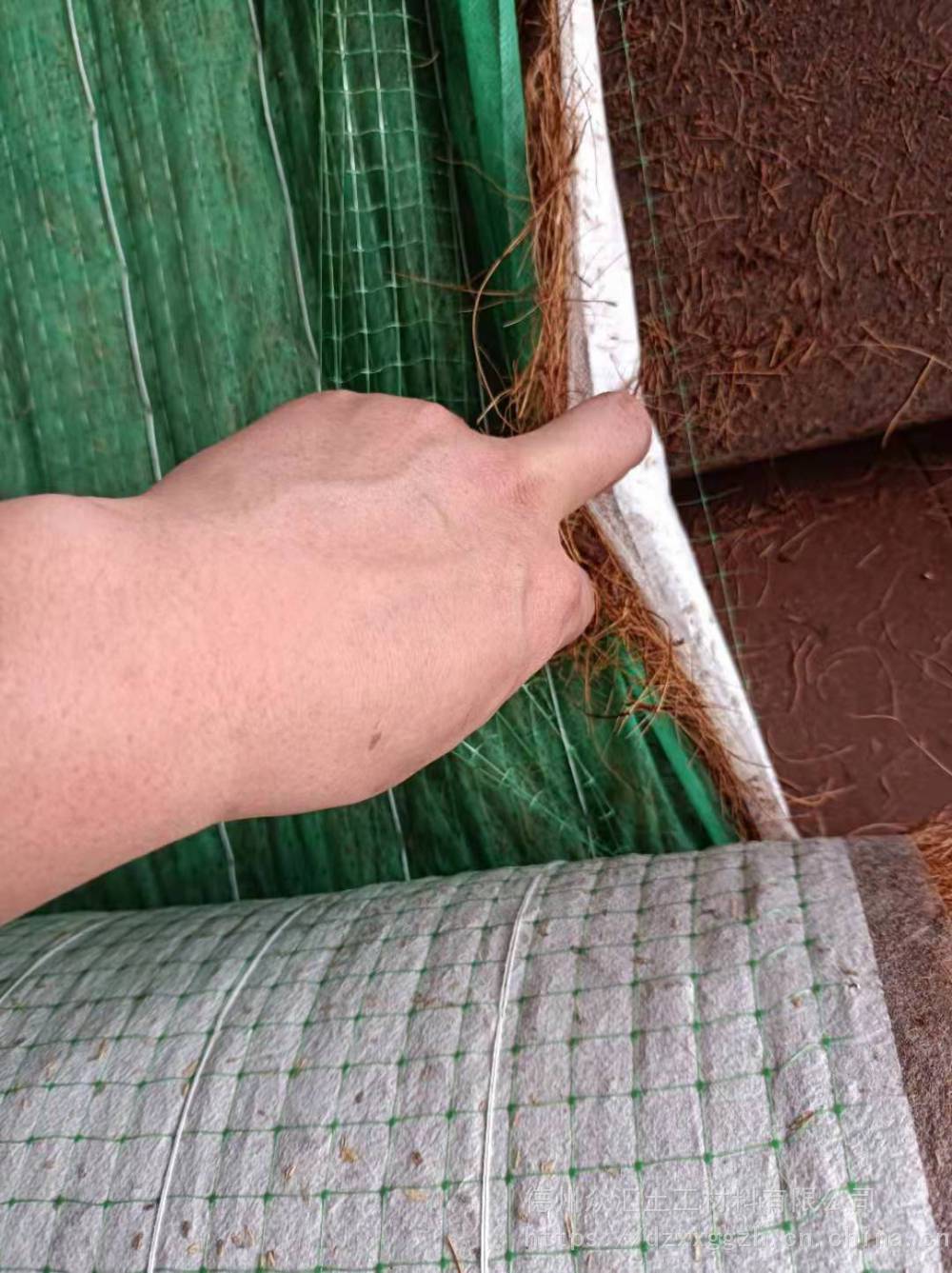 生产椰丝毯植物纤维毯绿化护坡抗冲生物毯可降解高边坡绿化荒山绿化