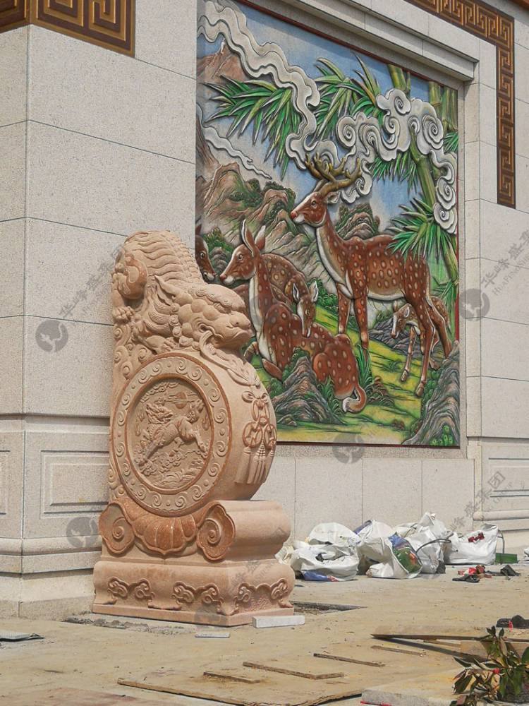 门口摆放石雕抱鼓石的寓意花岗岩门墩石鼓雕刻石鼓设计