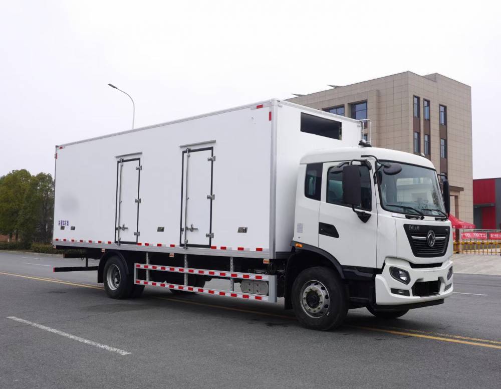 东风天锦vr平顶79米冷藏车可选厢长77米86米96米水果蔬菜鲜肉保鲜车