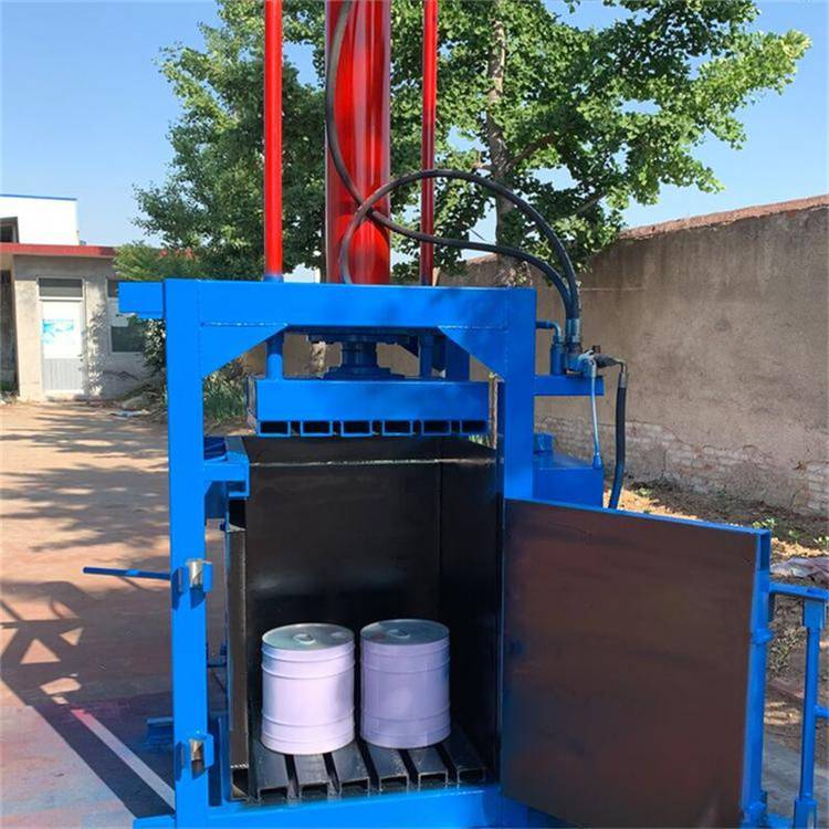 新型半自动液压打包机价格 河北立式液压废纸壳打包机