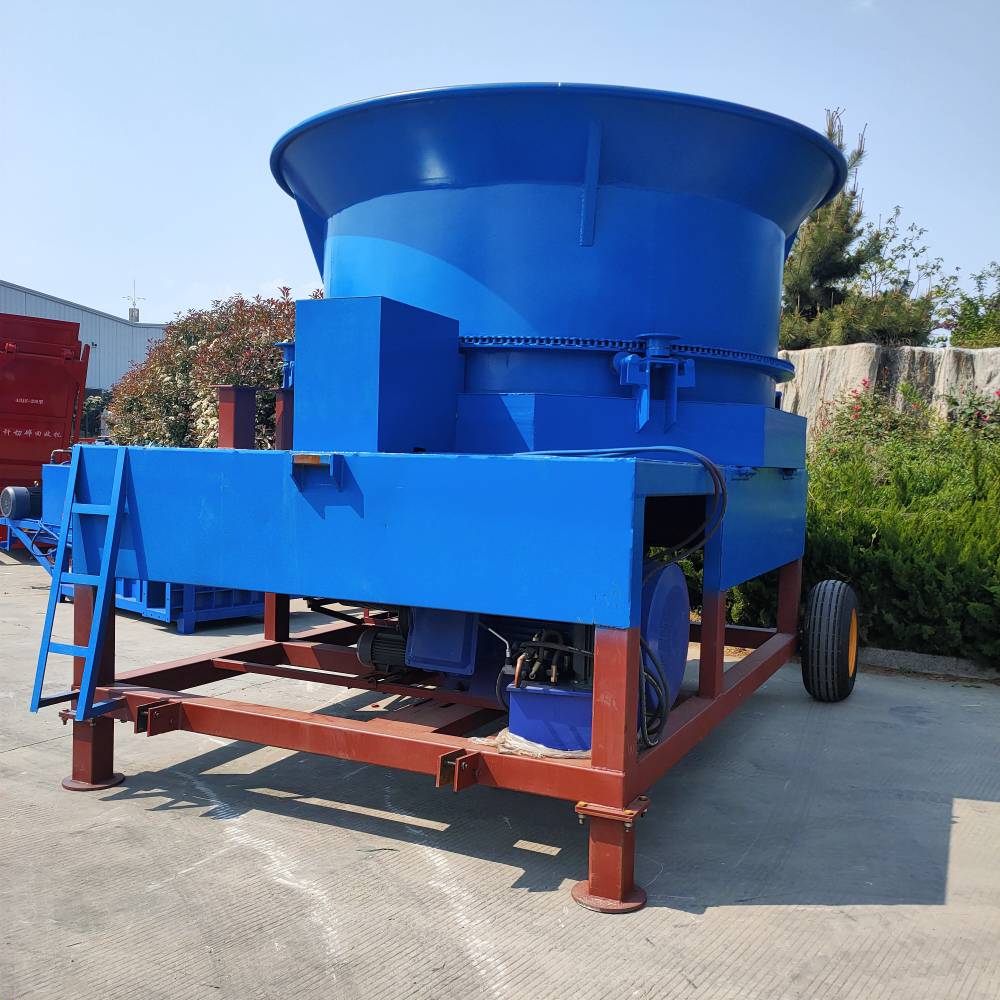 260型大型粉碎草捆的机器拖拉机带动圆草捆粉碎机