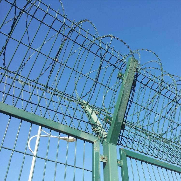 监狱金刚网墙防爬刀片网护栏网刀片刺绳防攀爬隔离网