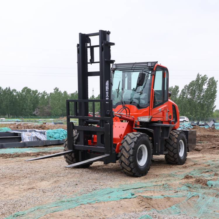 多功能越野叉车四驱一体式3吨柴油工地装载机升降货叉物流搬运车