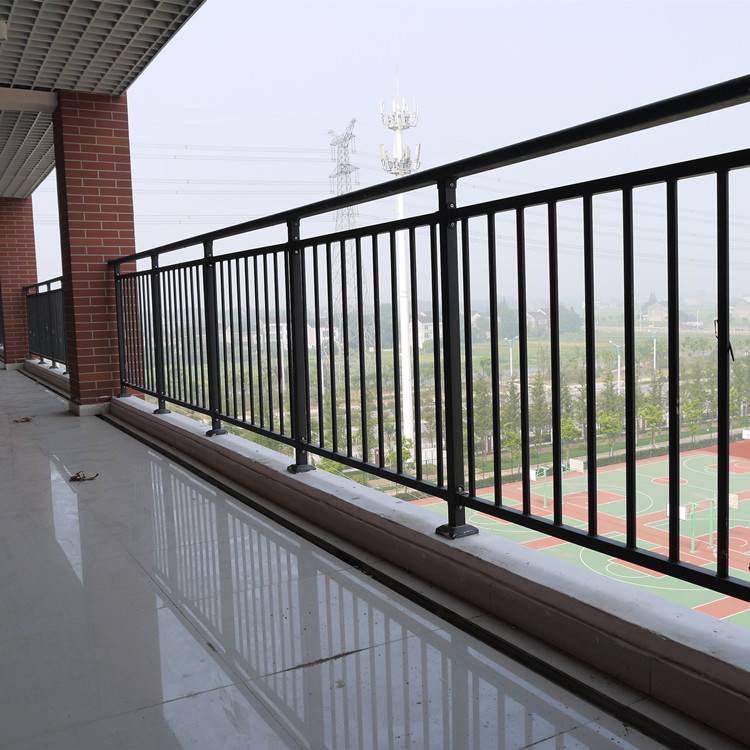 中捷弯弧阳台护栏铝合金空调罩小区锌钢栏杆厂家图片