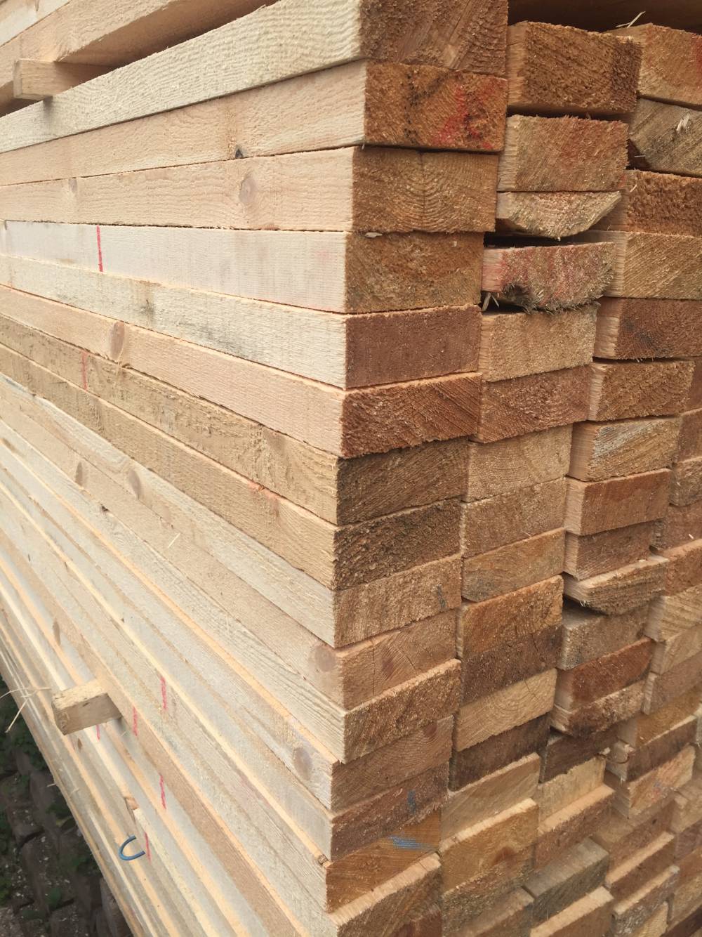 北京建筑木方三米旧木方租赁北京旧木材回收批发租赁北京木方工地建筑