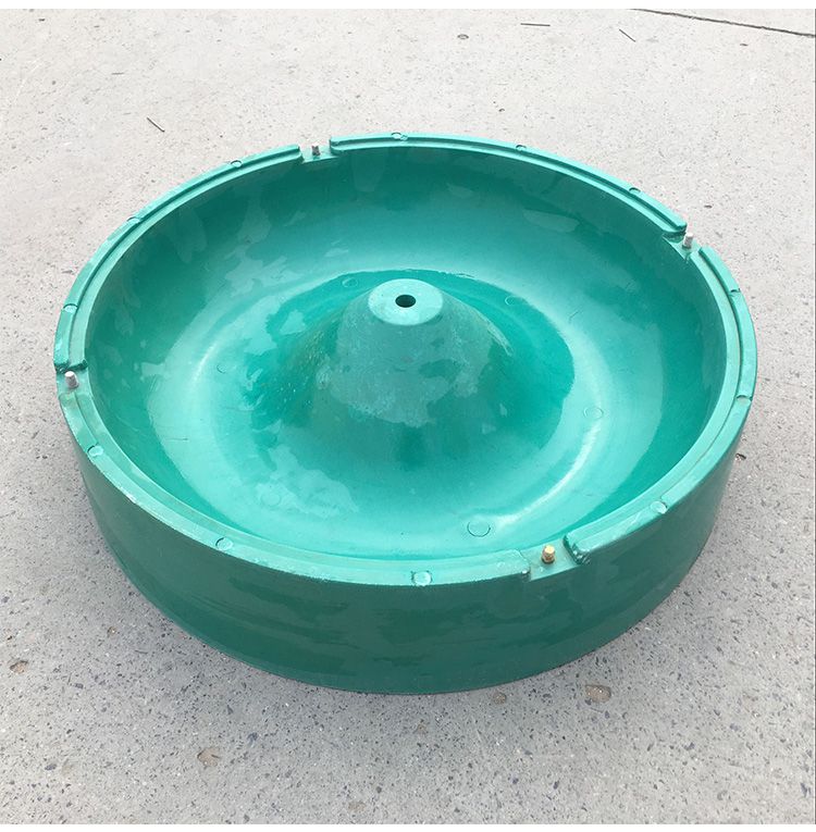 复合仔猪补料槽八个小猪用食槽复合圆形猪槽仔猪料槽