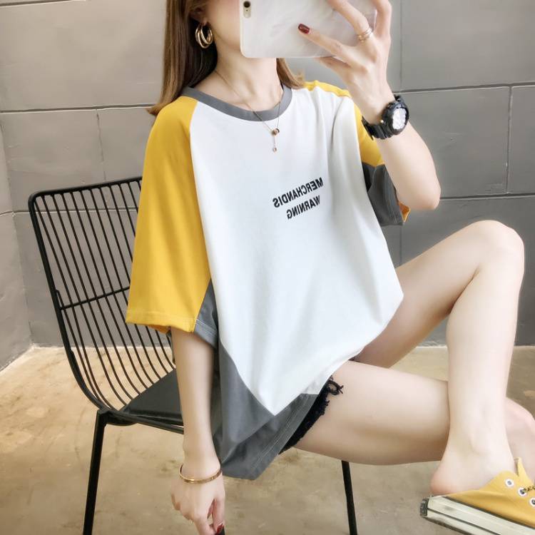 潮流大版T恤几元上衣广州白马服装批发城风垂感舒适吊带上衣女