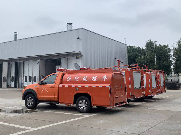 皮卡式森林消防车水罐容积15吨四驱通过性强支持定制