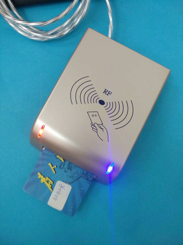 如何判断门禁卡是否为1356mhz而且没有加密的门禁卡