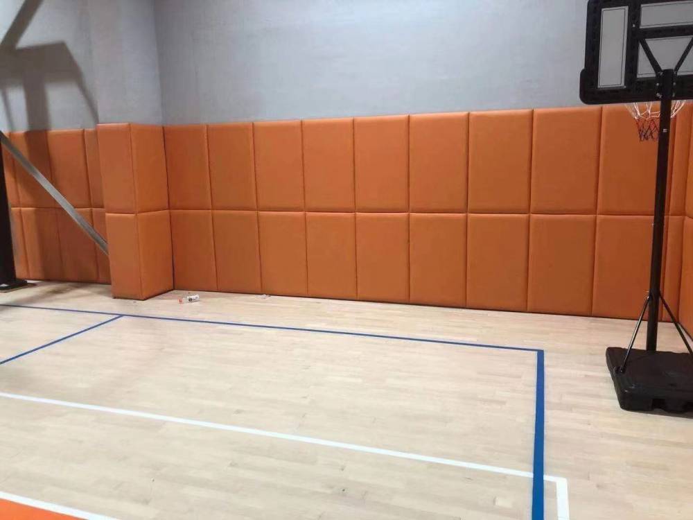 篮球馆室内外体育馆防撞防水墙围软包幼儿园休息室体能馆阻燃环保吸音