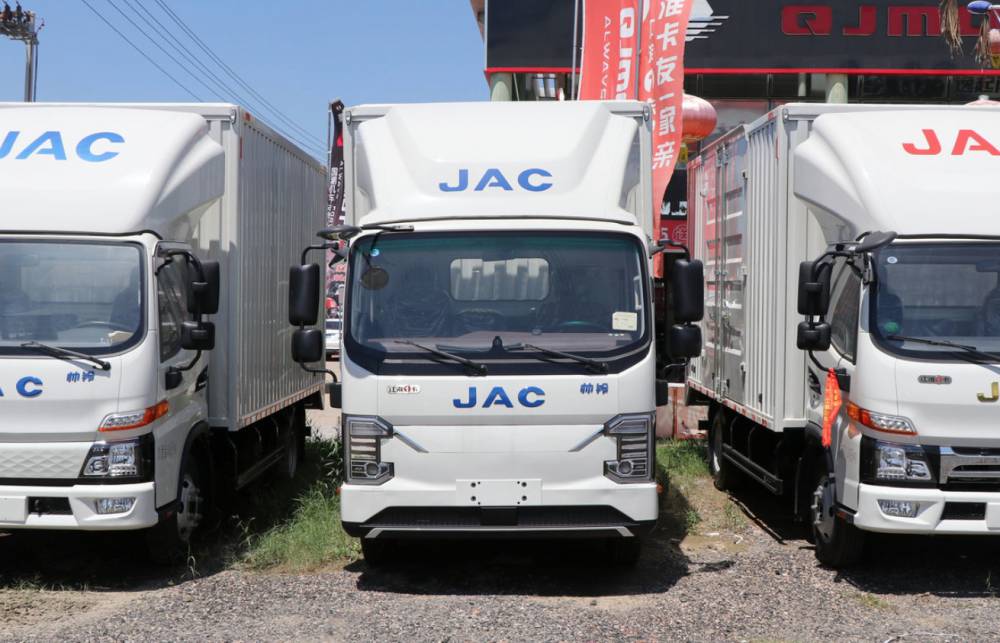 江淮 帅铃ES6 4.2米单排纯电动厢式轻卡、电池100度、120度、140度