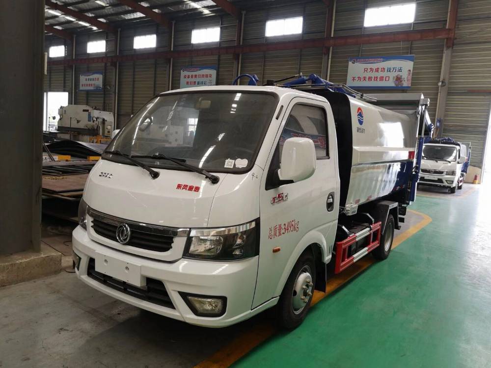 汽油全封闭挂桶式垃圾车全封闭挂桶式垃圾车多少钱一辆